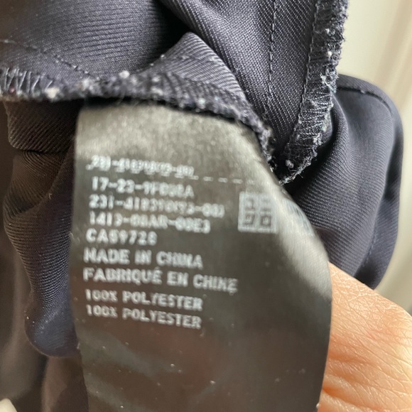 Navy blue 3/4 length sleeve tunic from Uniqlo. - Picture 3 of 3